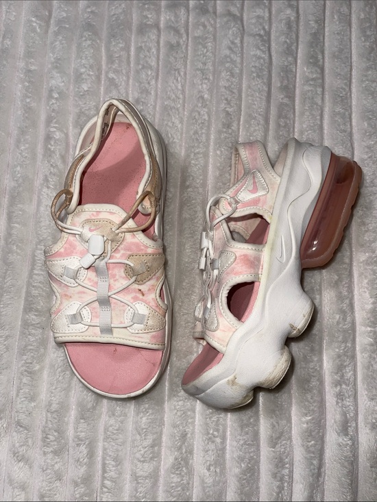 Nike Shoes - Nike Air Max Koko Pink and White Sandals | Size 7